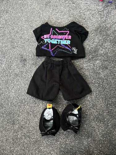 Build bear outfit set - a,