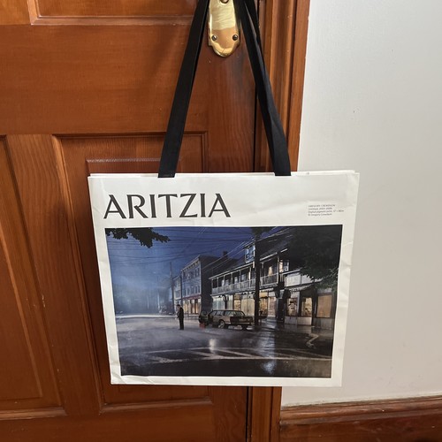 Aritzia paper shopping gift - aritzia,