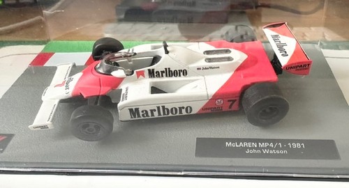 Altaya panini mclaren mp4 - mclaren, mp4/1