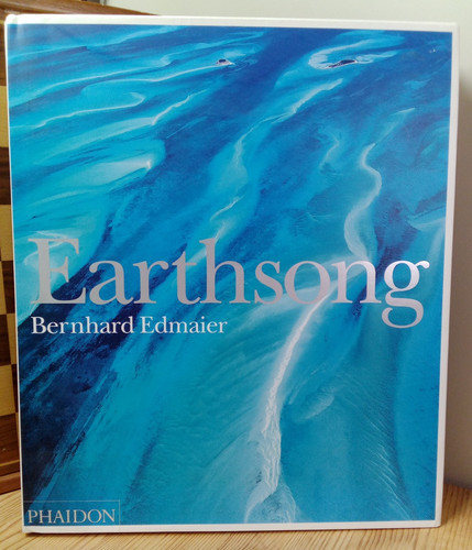 Coffee table book earthsong - table,