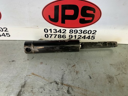 Front cylinder hydarulic lift
