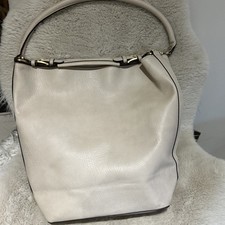 Mango Cream Oyster Coloured