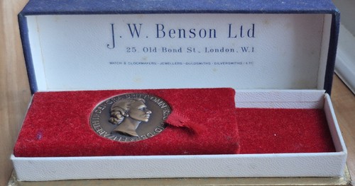 1953 medal e 8055b - w, &