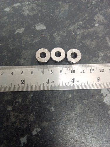 Knurling tool rollers - knurling, off