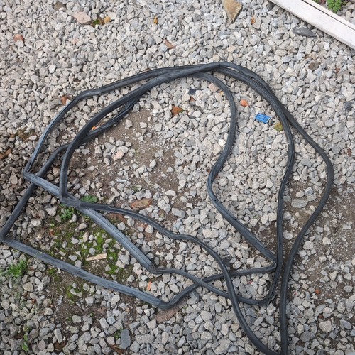 Xj8 door seal - ,
