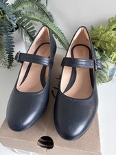 Clarks Leather Navy Mary Jane