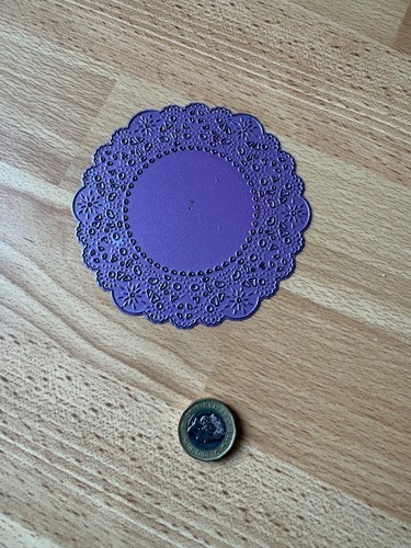 Cheery lynn doily french - lynn,