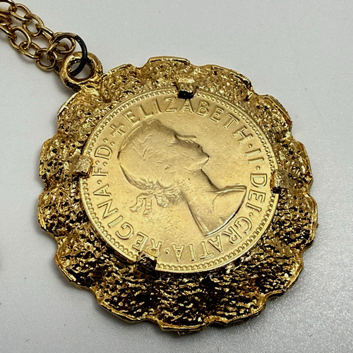 Necklace vintage queen - necklace,
