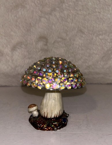 Whimsical mushroom trinket - whimsical,