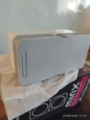 White cambridge audio minx - -,