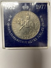 H M QUEEN ELIZABETH 11 SILVER JUBILEE CROWN 1952-1977 IN CASE