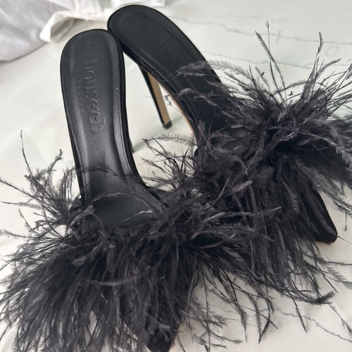 House womens feather - house, of