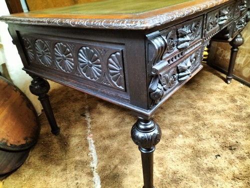 Top quality carved oak - carved,