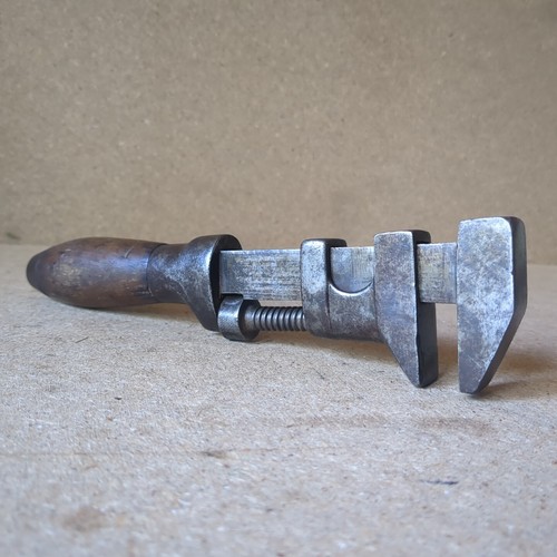 Vintage monkey wrench - 8½",