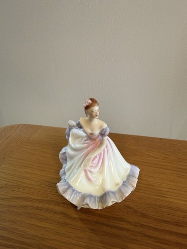 Royal doulton ninette hn3215 - royal,
