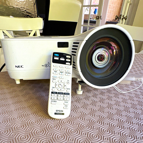 Nec white desktop projector - nec,