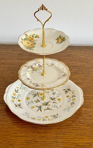 Beautiful tier cake - tier, stand
