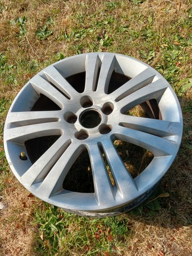 Vauxhall vectra alloy wheel - c,
