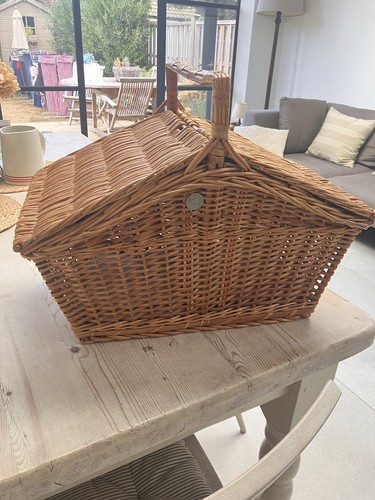 Lovely wicker picnic basket - picnic,