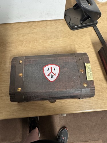 Robusto cigar box - cigar,