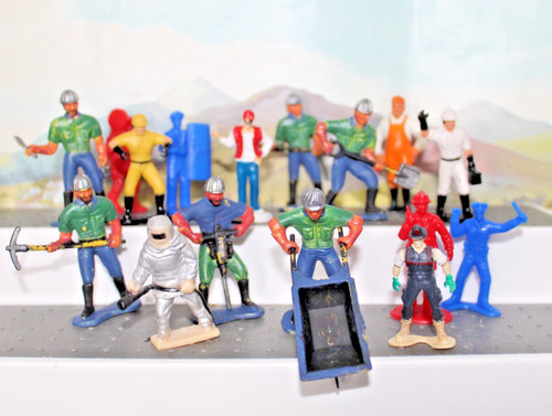 Scalextric vintage figures and