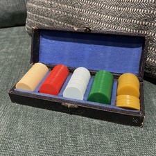 SET OF VINTAGE GAMING COUNTERS