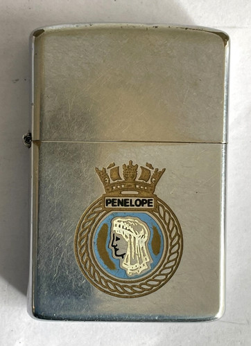 Vintage zippo lighter - 🔥,