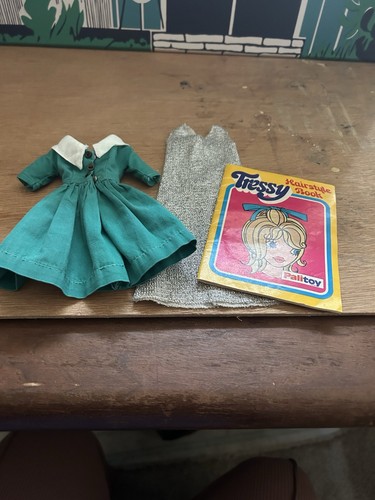 Vintage tressy doll outfits - tressy,