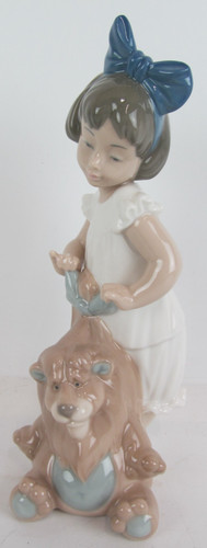 Lladro spain nao girl - spain,