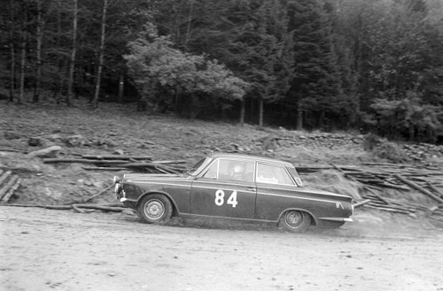 Thompson vauxhall viva rac - d,