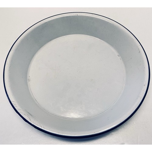 Vtg white enamelware - 9, 1/2"