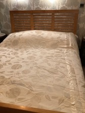 IVORY SATIN SUPER KING SIZE EMPEROR BED QUILTED EIDERDOWN COVER L 106” x W 96”