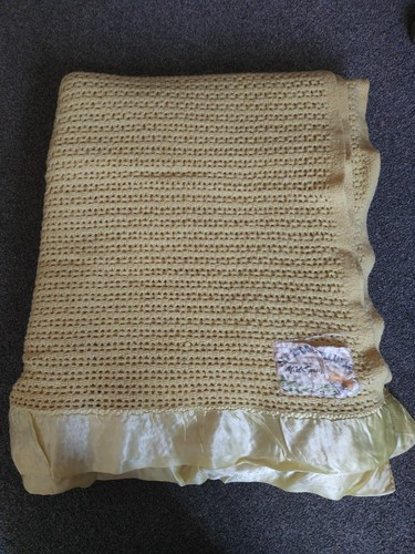 100 wool lemon - 100%,