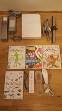 NINTENDO Wii CONSOLE COMPLETE