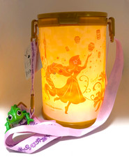 Tokyo Disney Tangled Rapunzel Light-Up Popcorn Bucket Lantern Japan Exclusive