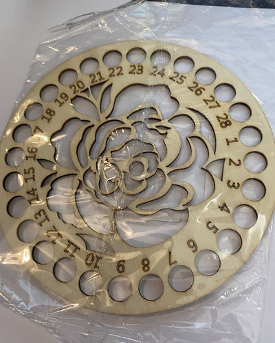 Wooden rose motif hole - wooden,