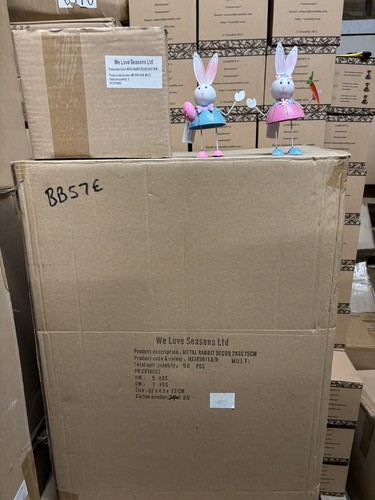 132 set metal bunnies - of,