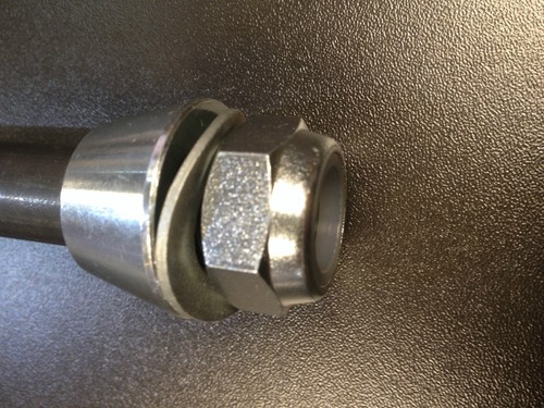 Engine mount spindle bar