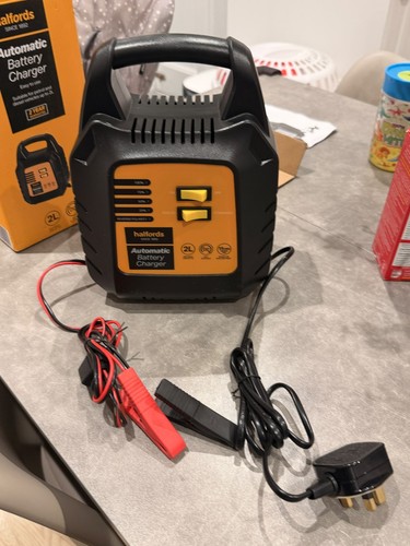 Halfords automatic battery - automatic,