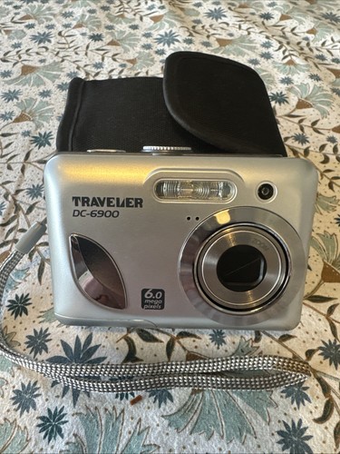 Traveler digital camera - digital,