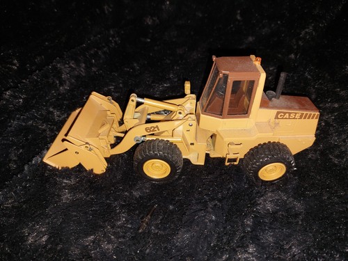 Conrad 2426 case 621 - case,