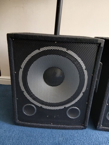 Skytec active subwoofers - 15",