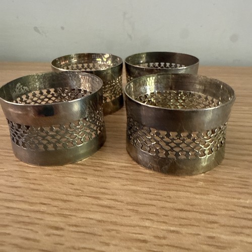 Silver plated napkin rings - ,