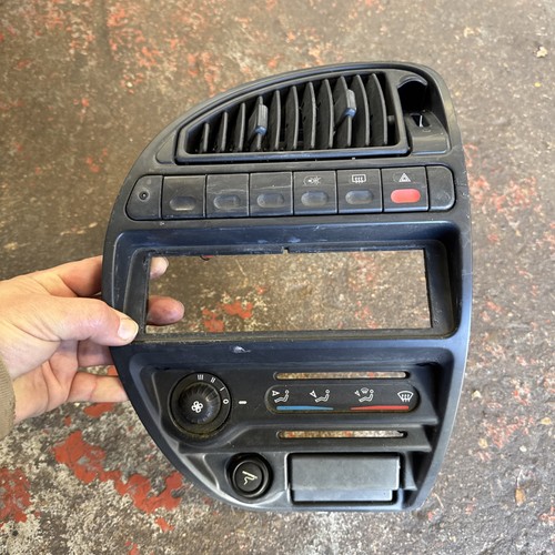 Citroen saxo dash - saxo, centre