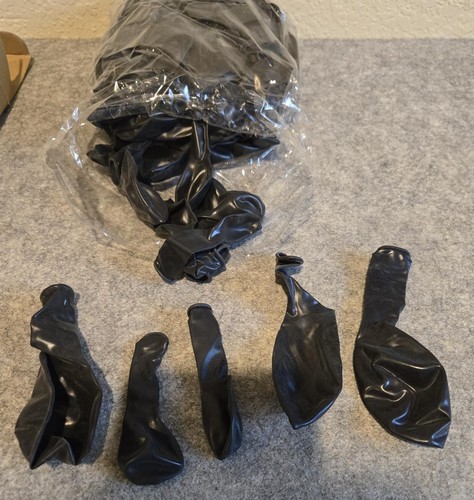 140 piece black - black, balloons