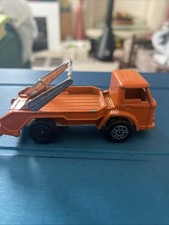 Corgi Juniors Whizzwheels Ford D 1000 Skip Lorry