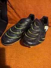 Puma PowerCat moulded studs