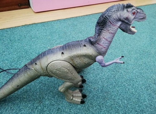 Remote control toy dinosaurs - 3,