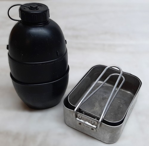 Canteen and pans british army - british,