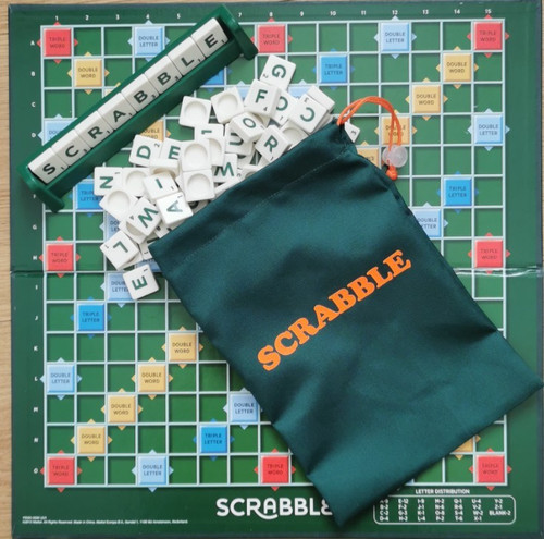 Scrabble letters tile - , bag